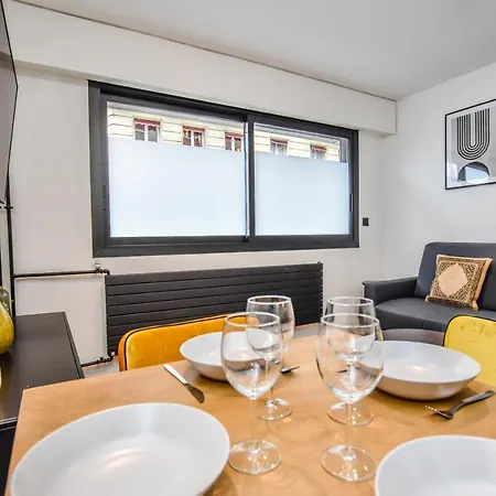 شقة Welcoming - 1br-4p - Palais Des Congres *